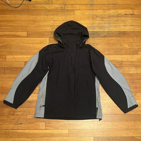 Team Realtree Paclite Gore-Tex Jacket in Black & Grey, size Large - Picture 5 of 14